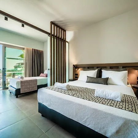 Harmony Crest (adults Only) 4*