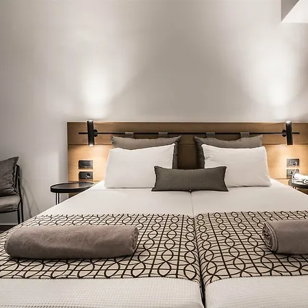 Harmony Crest (adults Only) 4*